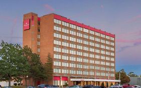 Ramada Plaza Albany Ny 2*